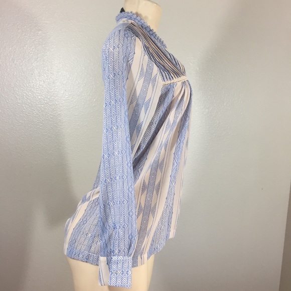 Anthropology T Shirt made iWomen’s Blouse - Picture 4 of 8